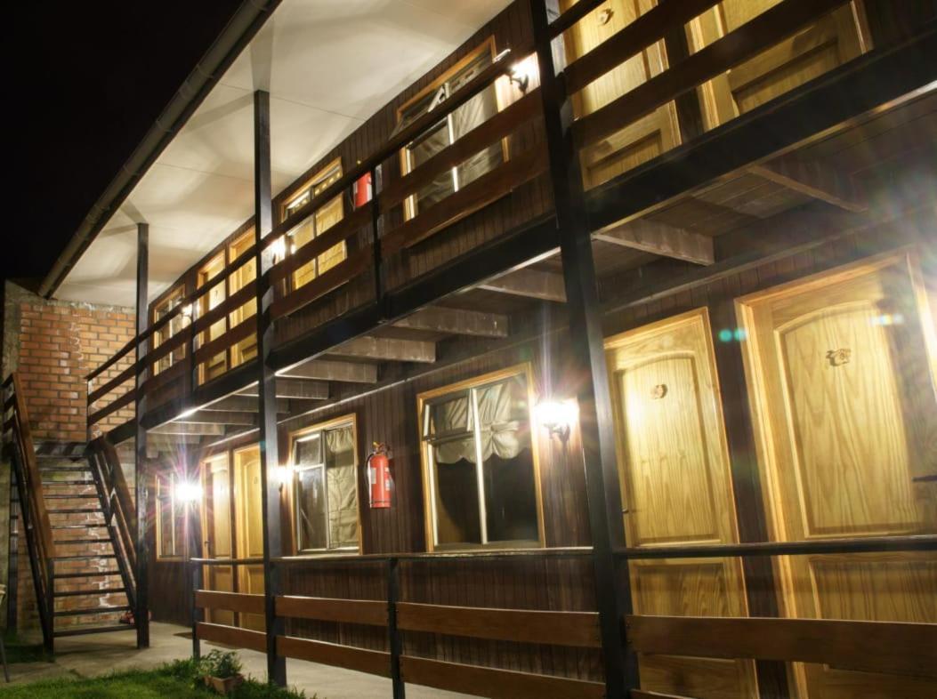 Big Bang Patagonia - Traveler Assistance Bed and Breakfast Πουέρτο Νατάλες Εξωτερικό φωτογραφία